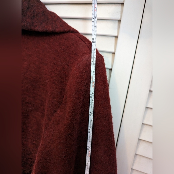 BB Dakota Coat - Picture 5 of 8